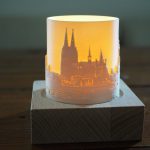 3D-gedrucktes Lithophan_Teelichtschirm mit Koeln-Panorama